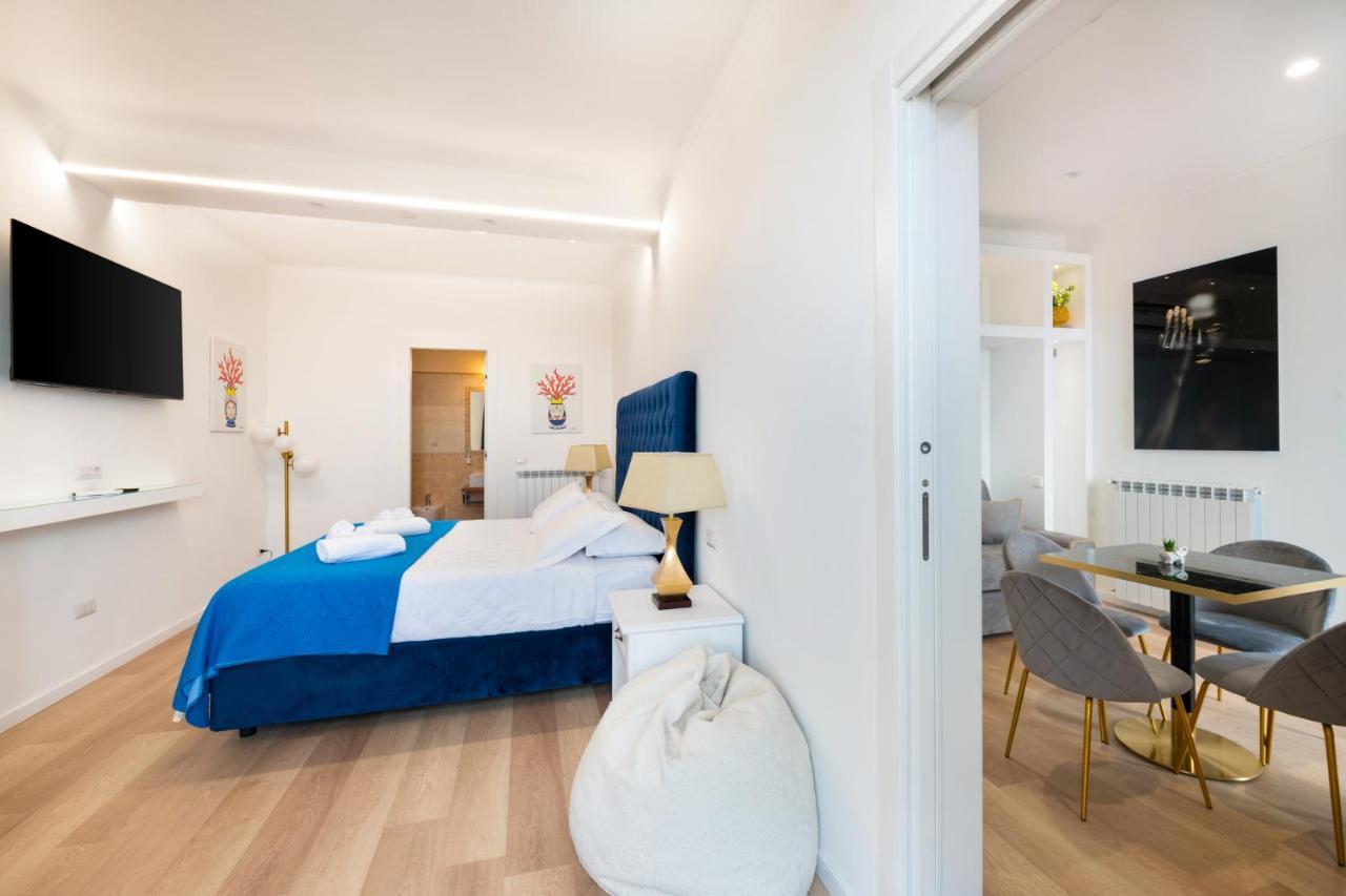 Bed and Breakfast The Attico à Sorrente Extérieur photo